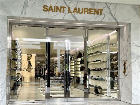 Saint Laurent Store 